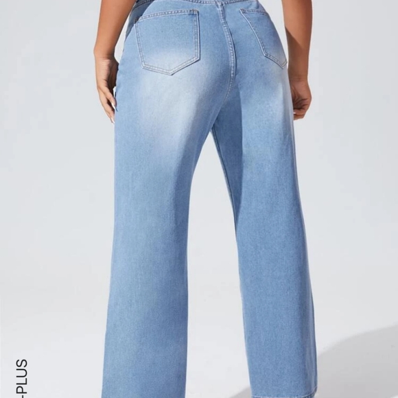 Jeans - Picture 4 of 5